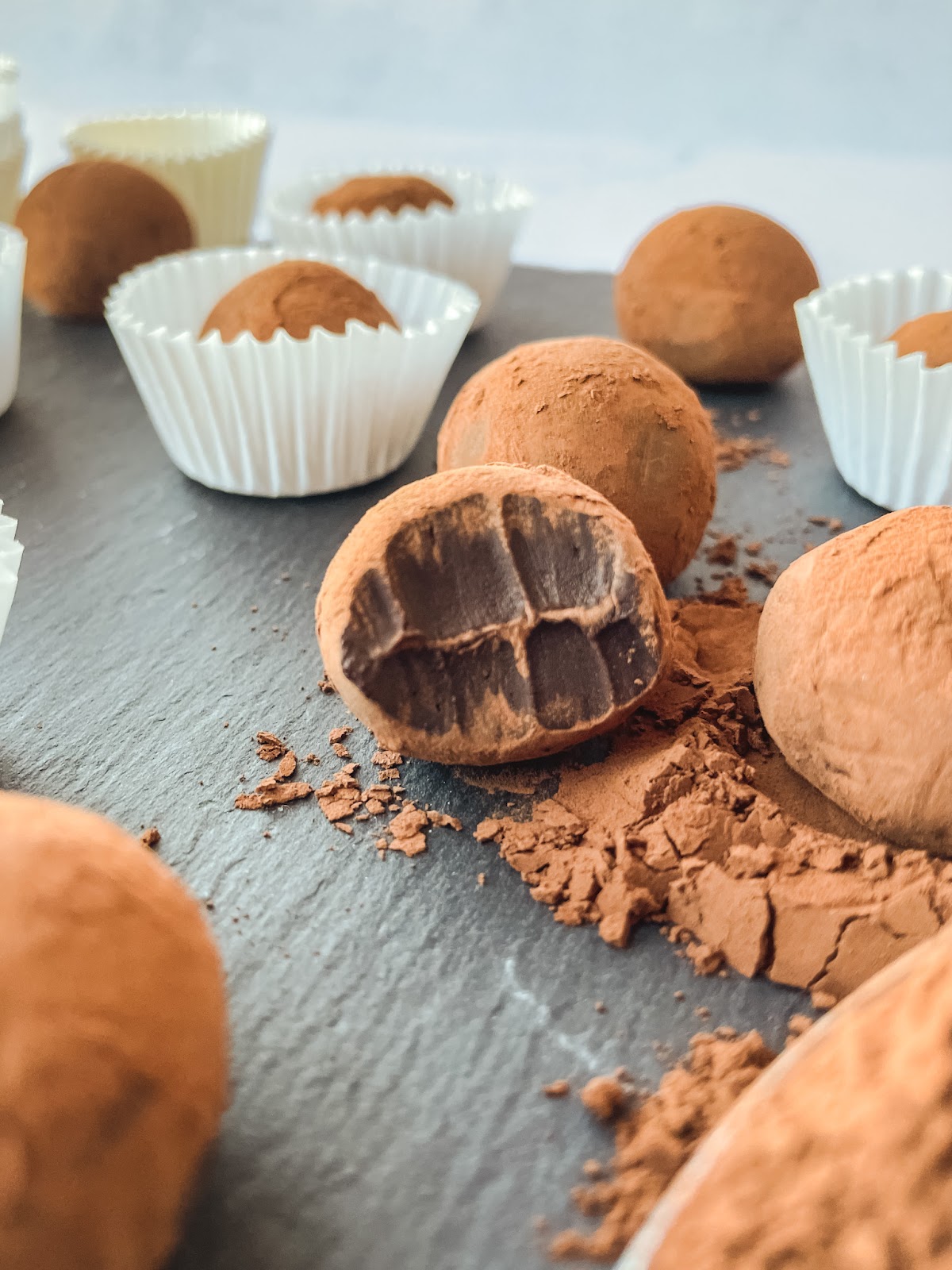 CHOCOLATE MOLD - TRUFFLE SHELL MAKER