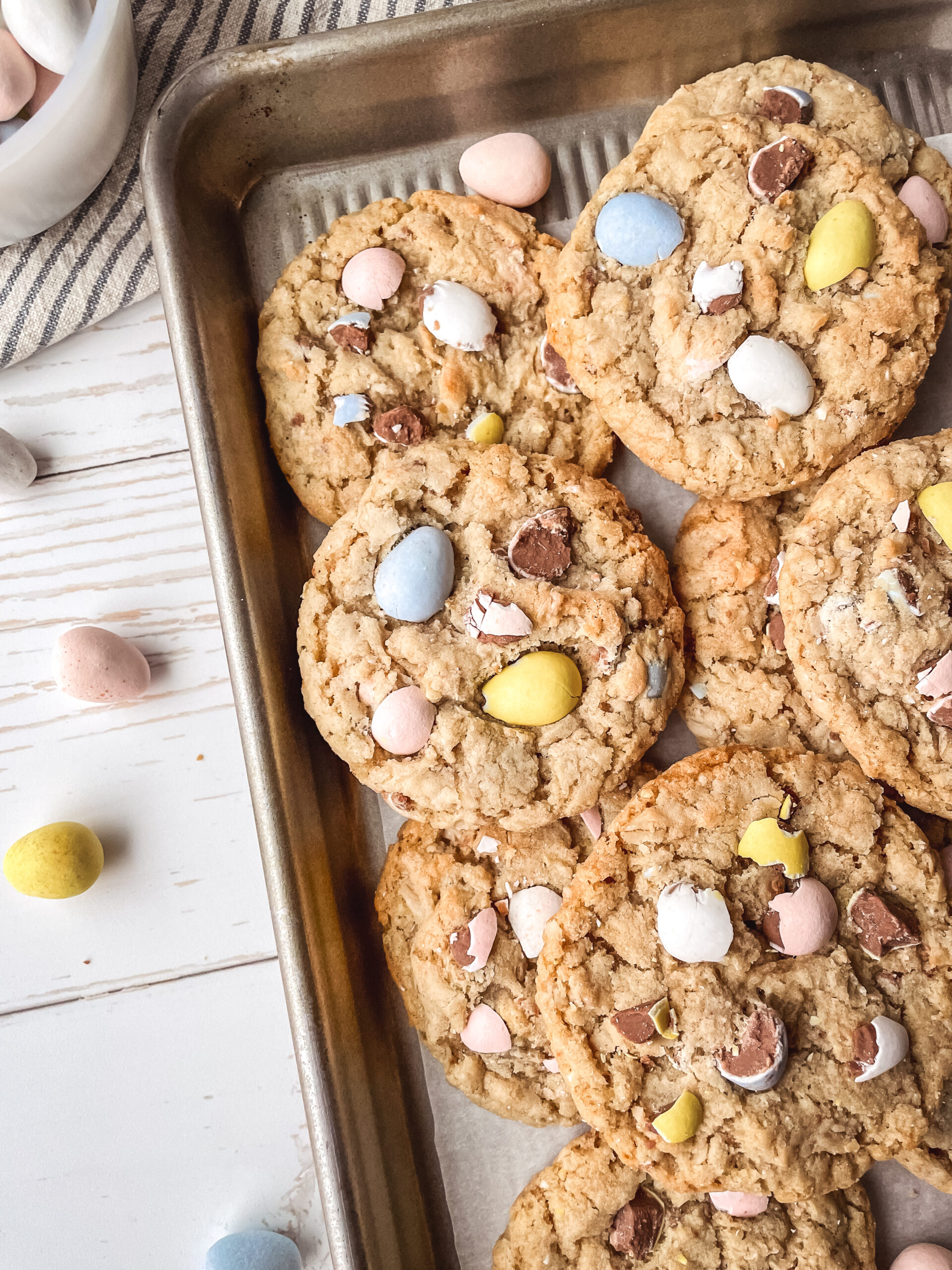 Mini Egg Oat Cookies